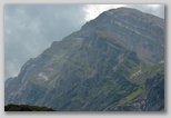 Pietracamela pendant la saison estivale. Une promenade vers les Prati di Tivo de 950 à 1450 mètres d’altitude.