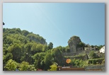 Pietracamela durante il periodo estivo. Una passeggiata verso i Prati di Tivo da quota 950 a 1450 metri.