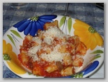 Gli gnocchi fatti in casa al sugo di castrato