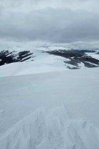 Dal piazzale della Brecciara alla cima di Monte Rotondo passando per la pista della Vergine e poi per il fuoripista del Falco